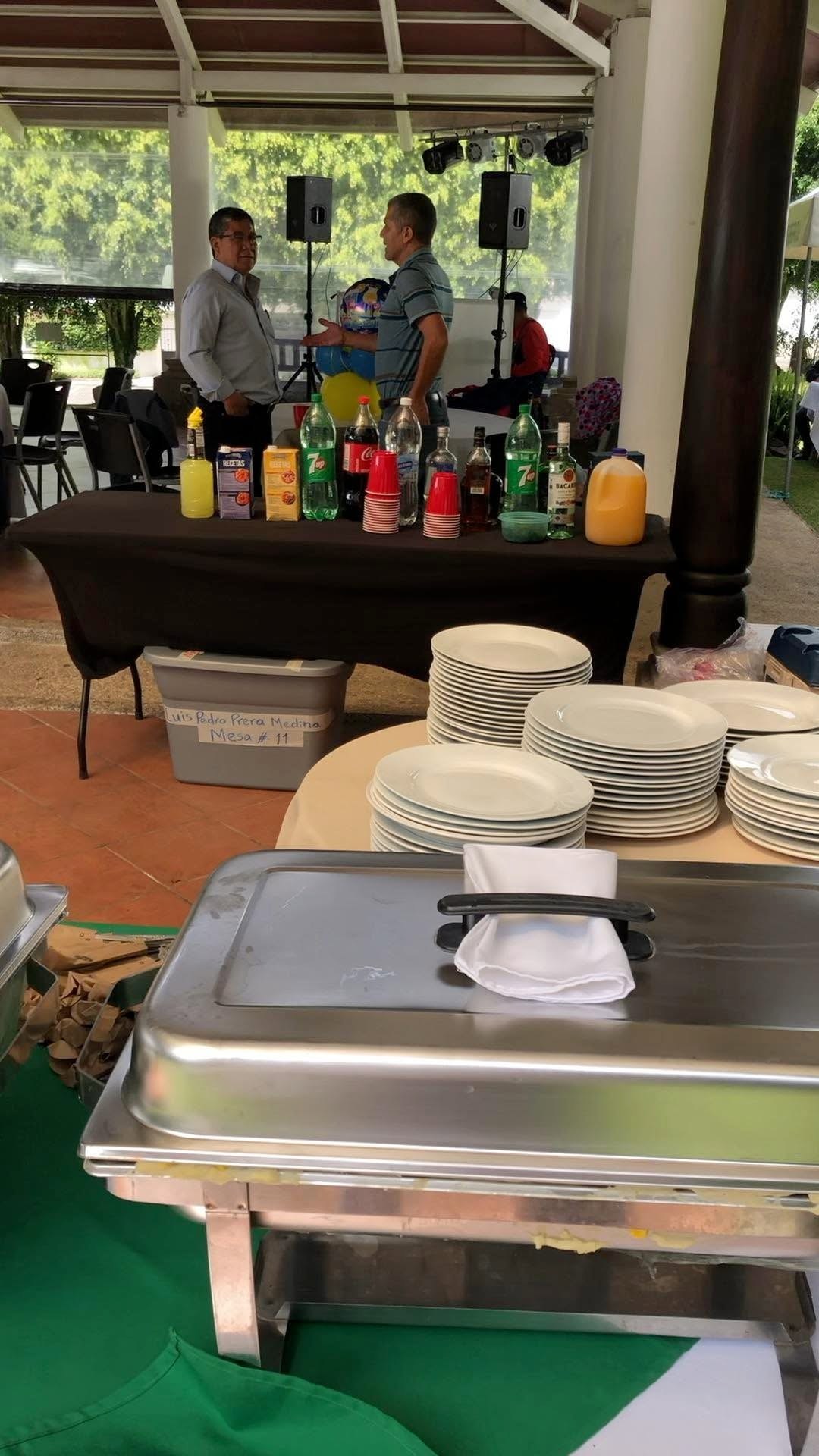 Catering corporativo Asados Tronco